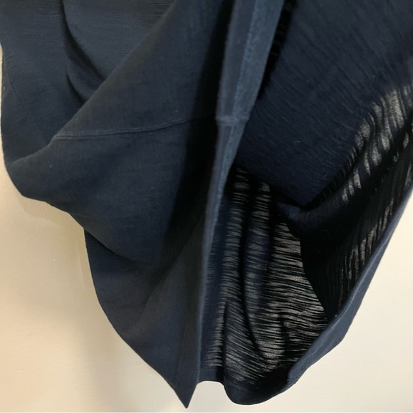 Fabletics Black Burnout Material T-Shirt - Picture 4 of 10